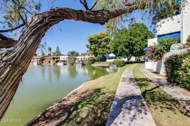 MLS: 6462333 Condo For Sale