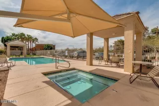 Photo #5: 6462635 Listing