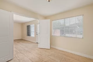 Photo #6: 6463055 Listing 