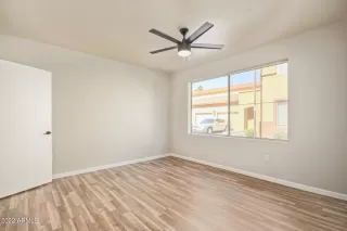 Photo #5: 6463288 Listing