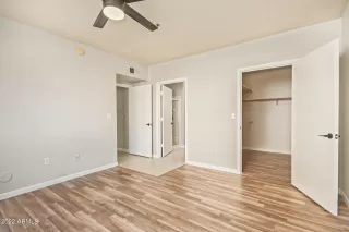 Photo #6: 6463288 Listing