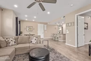 Photo #3: 6463456 Listing