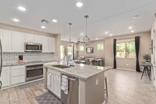 Photo #4: 6463456 Listing