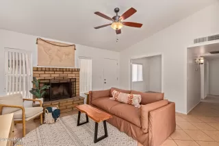 Photo #5: 6463652 Listing