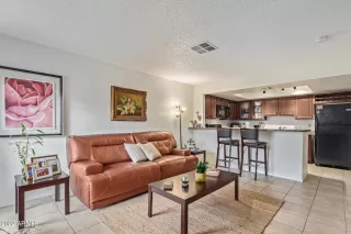 Photo #4: 6464039 Listing 