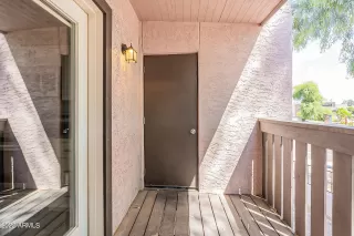 Photo #6: 6464347 Listing