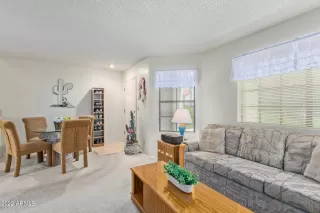 Photo #5: 6464586 Listing 