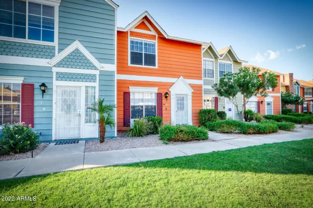 MLS: 6464601 Condo For Sale