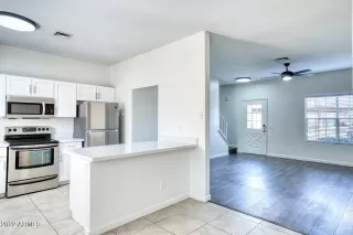 Photo #3: 6464601 Listing