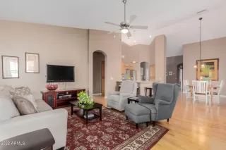 Photo #2: 6464721 Listing 