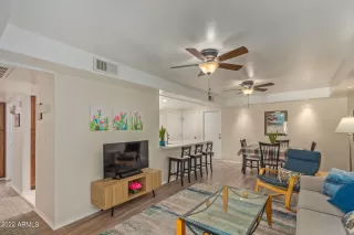 Photo #4: 6464778 Listing