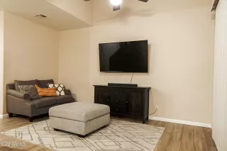 Photo #5: 6464941 Listing