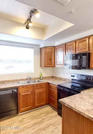 Photo #3: 6465306 Listing