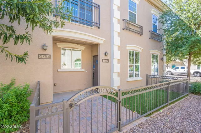 MLS: 6465456 Condo For Sale