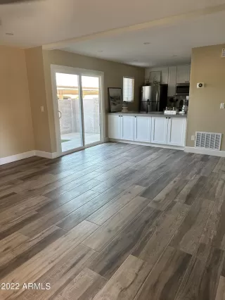 Photo #4: 6465533 Listing