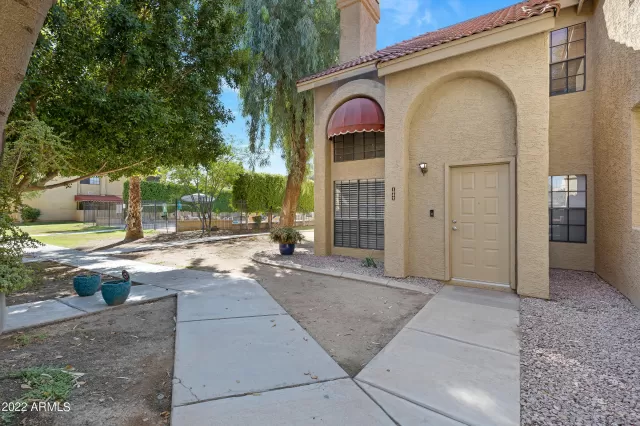 MLS: 6465538 Condo For Sale