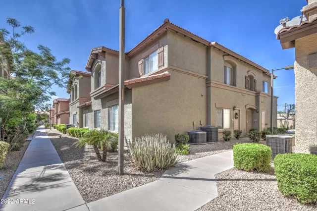 MLS: 6465999 Condo For Sale