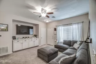 Photo #5: 6465999 Listing 
