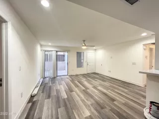 Photo #1: 6466069 Listing 