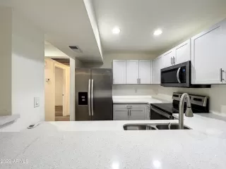 Photo #3: 6466069 Listing 