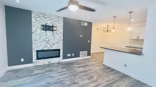 Photo #2: 6466207 Listing 