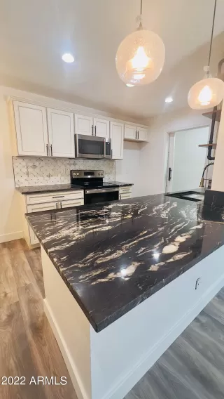 Photo #3: 6466207 Listing 