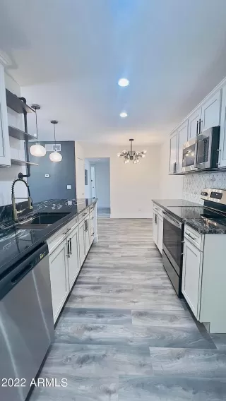 Photo #4: 6466207 Listing 