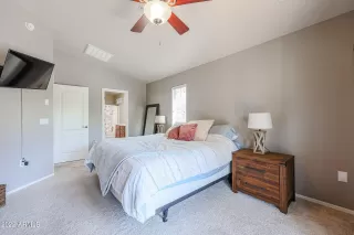 Photo #5: 6466366 Listing