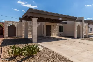 Photo #5: 6466458 Listing