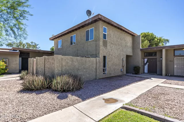 MLS: 6466785 Condo For Sale