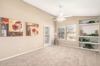 Photo #5: 6467170 Listing