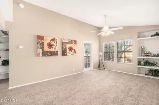 Photo #6: 6467170 Listing