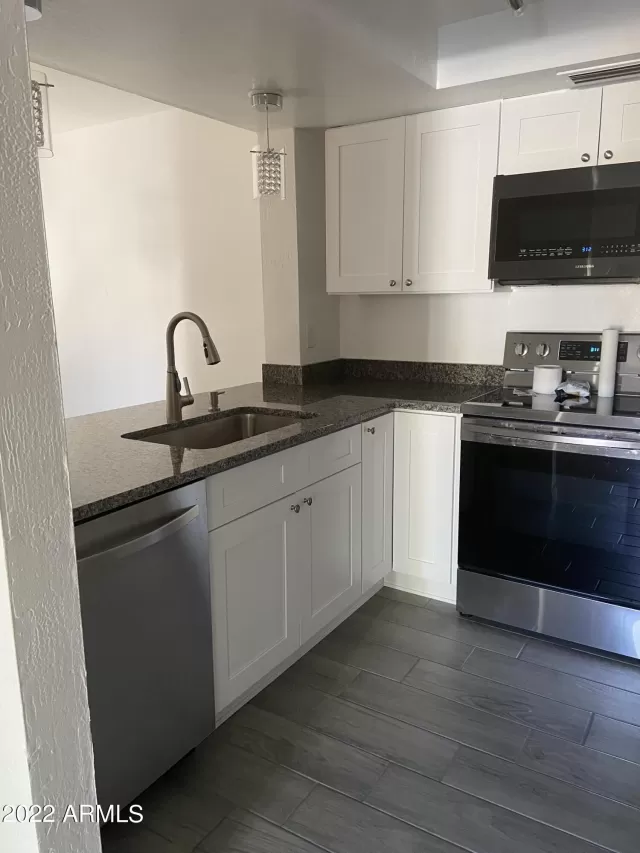 MLS: 6467346 Condo For Sale