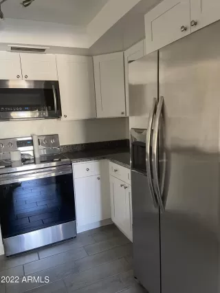 Photo #4: 6467346 Listing