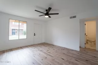 Photo #6: 6467617 Listing 