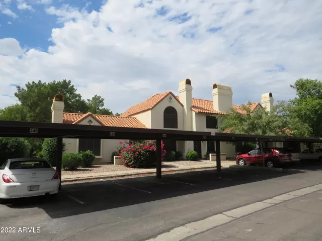 MLS: 6467634 Condo For Sale