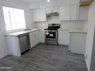 Photo #3: 6467634 Listing