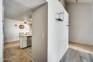 Photo #6: 6467672 Listing