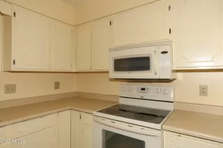 Photo #5: 6467755 Listing
