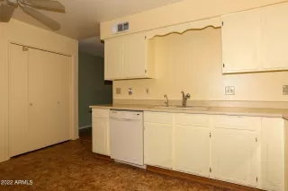 Photo #6: 6467755 Listing