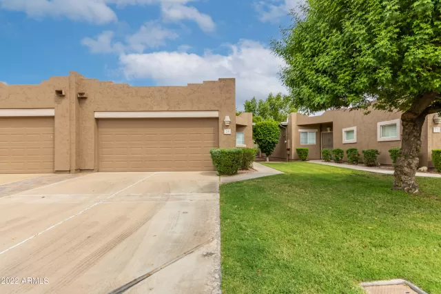 MLS: 6467961 Condo For Sale