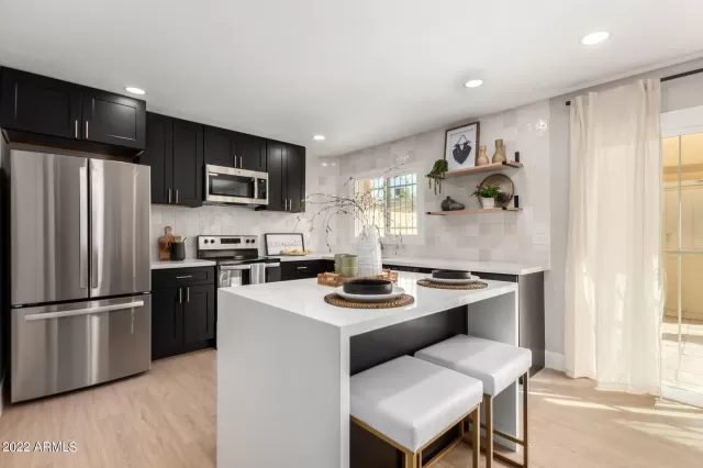 MLS: 6468037 Condo For Sale