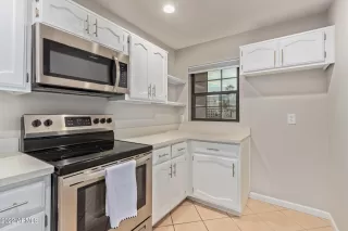 Photo #5: 6468168 Listing