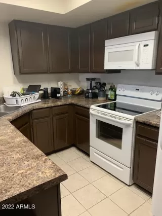 Photo #4: 6468219 Listing