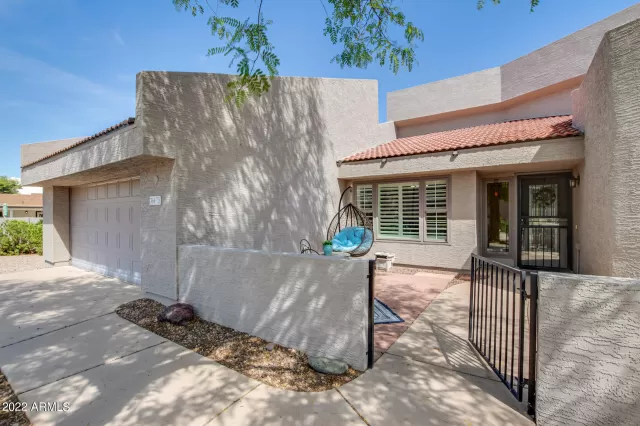 MLS: 6468641 Condo For Sale