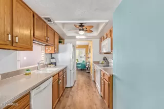 Photo #5: 6468641 Listing