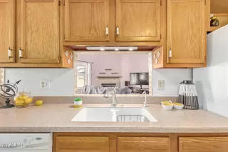 Photo #6: 6468641 Listing