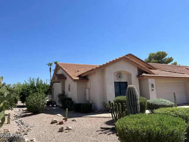 MLS: 6468653 Condo For Sale