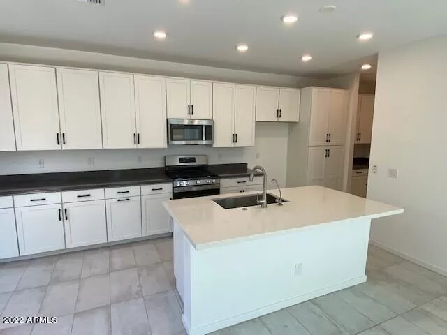 MLS: 6468870 Condo For Sale