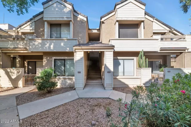 MLS: 6469102 Condo For Sale